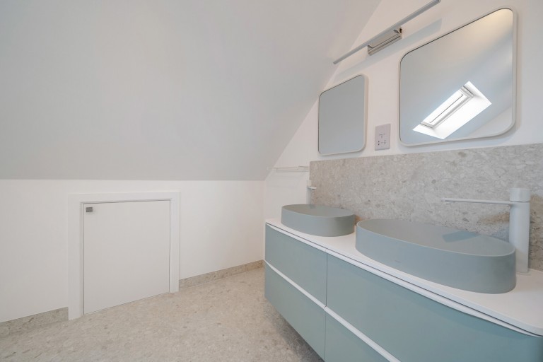 Images for Surrey Gardens, Effingham Junction, Surrey