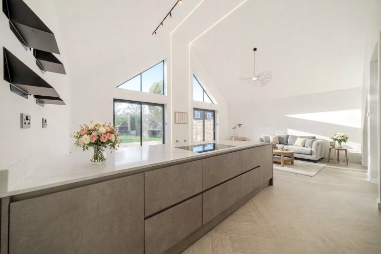 Images for Surrey Gardens, Effingham Junction, Surrey