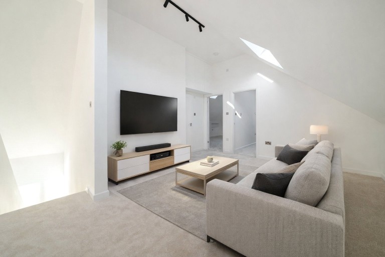 Images for Surrey Gardens, Effingham Junction, Surrey