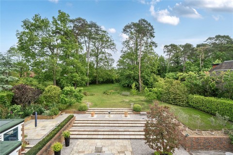 Click the photo for more details of Woodland Drive, East Horsley, Surrey