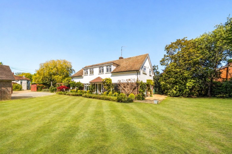 Click the photo for more details of Silkmore Lane, West Horsley, Surrey