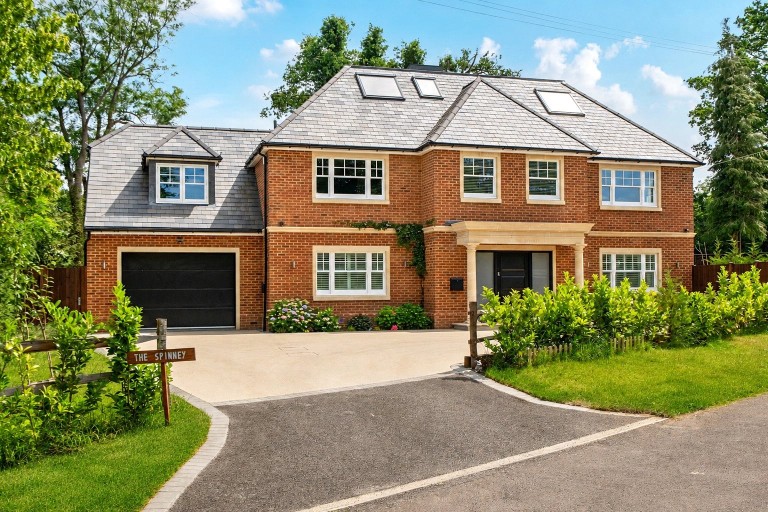 Images for Heath View, East Horsley