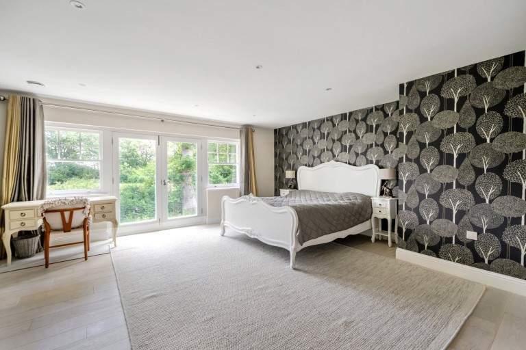 Images for Heath View, East Horsley