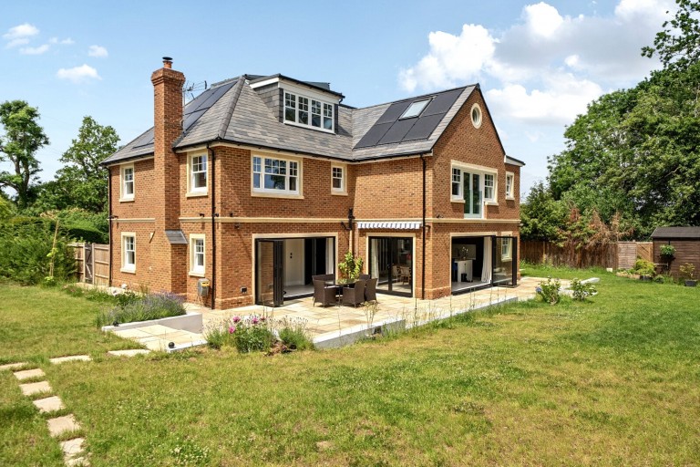 Images for Heath View, East Horsley