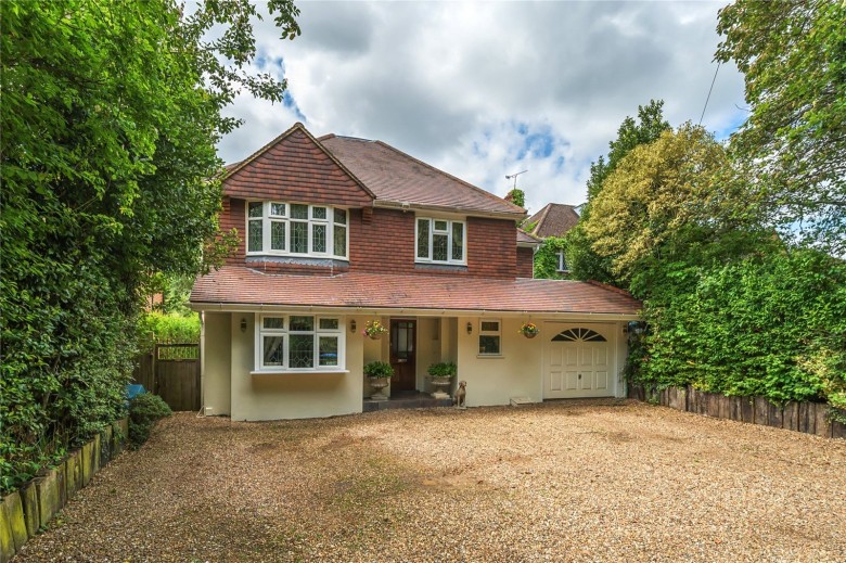 Click the photo for more details of Oaken Lane, Claygate, Esher, KT10