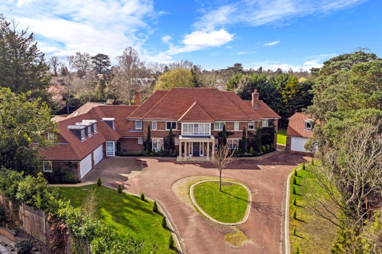 Click the photo for more details of Littleworth Common Road, Esher, Surrey