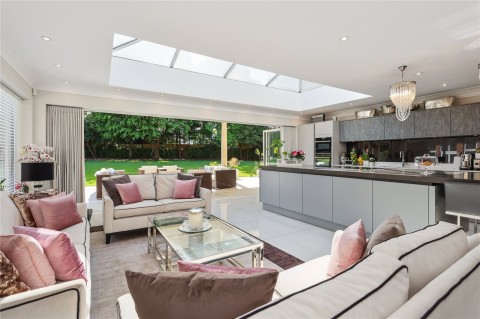 Click the photo for more details of Littleworth Common Road, Esher, Surrey