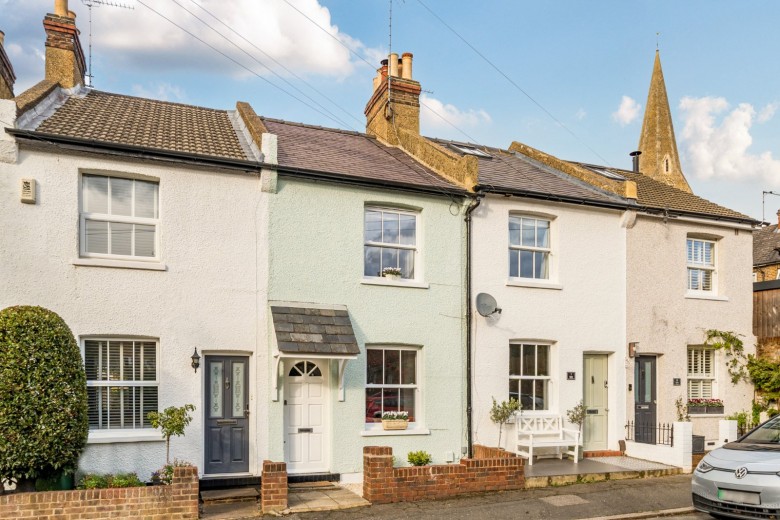 Click the photo for more details of Wolsey Grove, Esher, Surrey