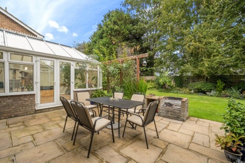 Click the photo for more details of Carrick Gate, Esher, Surrey