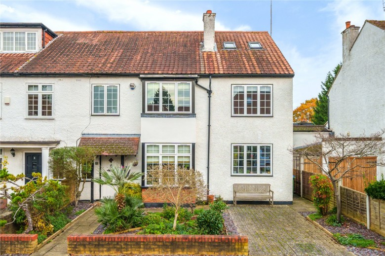 Click the photo for more details of Loseberry Road, Claygate, KT10
