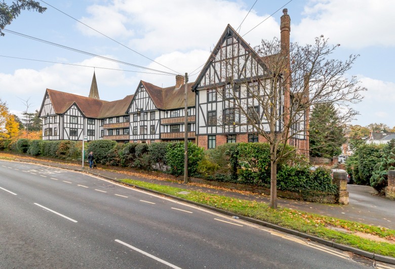 Click the photo for more details of Queens Close, Lammas Lane, Esher, KT10