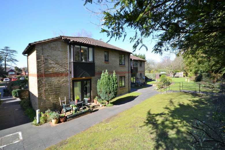 Click the photo for more details of Talbot Lodge, West End Lane, Esher, KT10