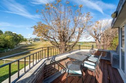 Images for Cheltonian Place, Esher, Surrey