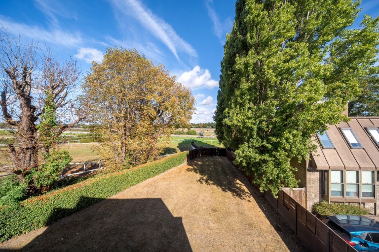 Images for Cheltonian Place, Esher, Surrey