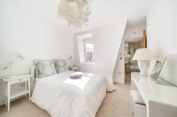 Images for Cheltonian Place, Esher, Surrey