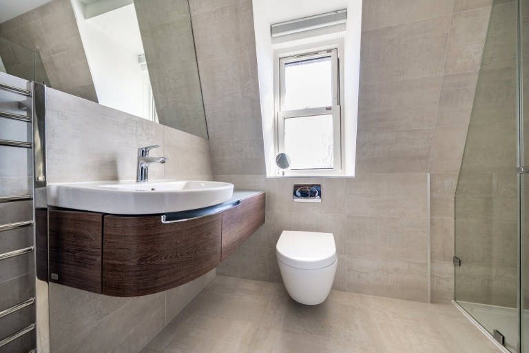 Images for Cheltonian Place, Esher, Surrey