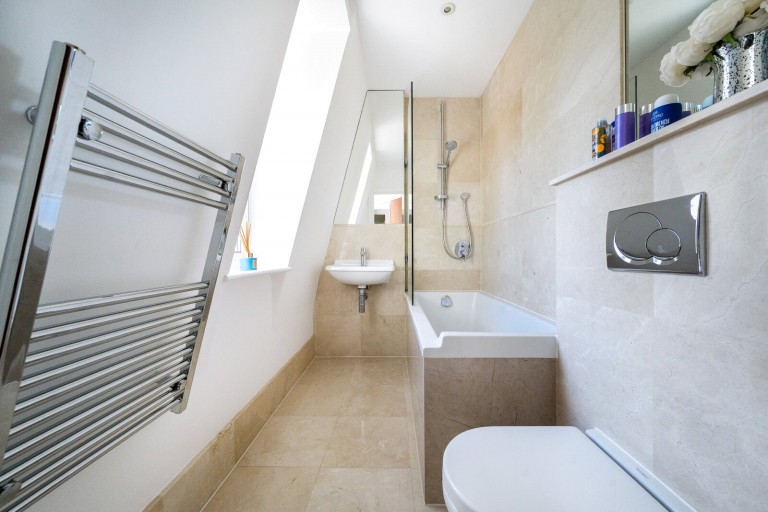 Images for Cheltonian Place, Esher, Surrey