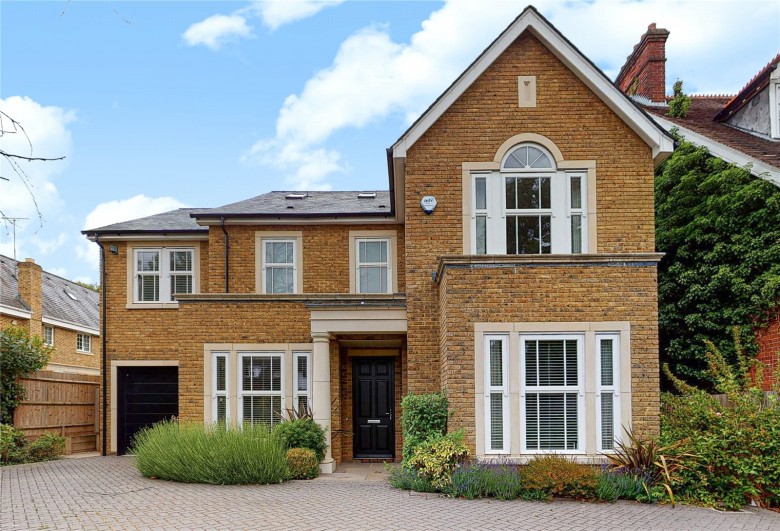 Click the photo for more details of Milbourne Lane, Esher, KT10