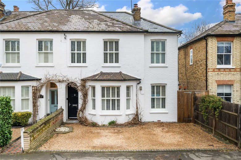 Click the photo for more details of Lower Green Road, Esher, KT10