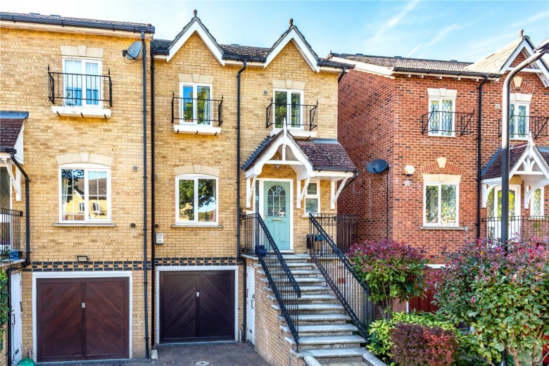 Click the photo for more details of Lynwood Road, Thames Ditton, KT7