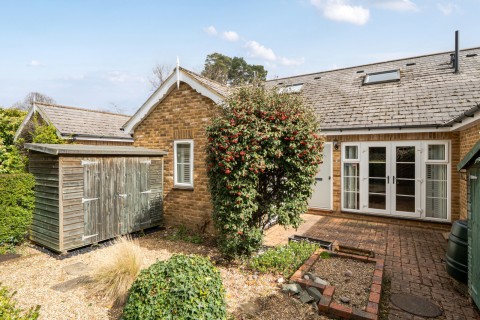 Click the photo for more details of Canterbury Mews, Oxshott, Surrey