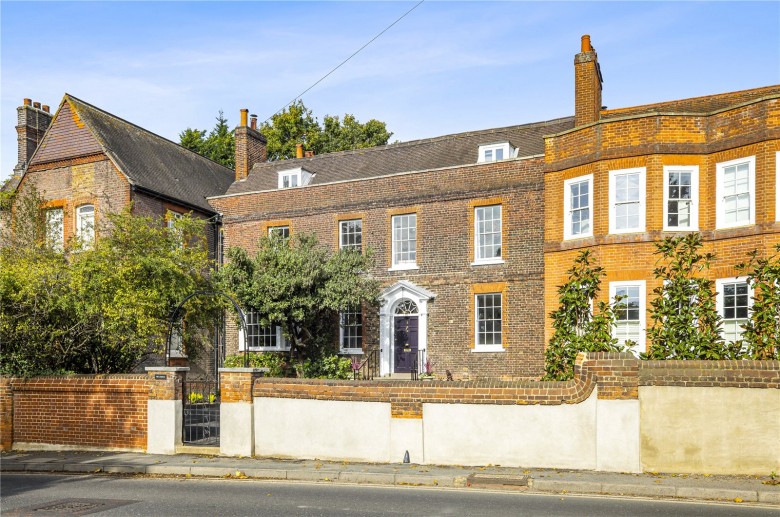 Click the photo for more details of Lammas Lane, Esher, KT10