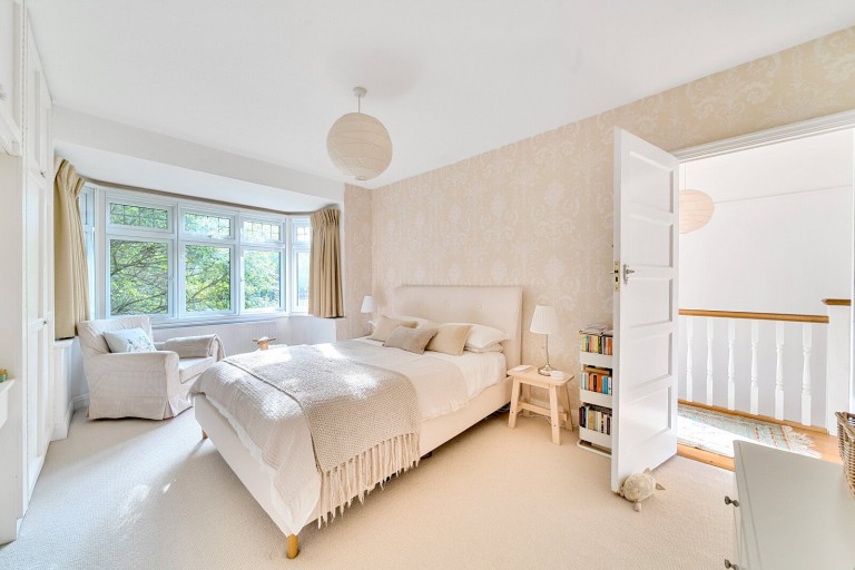 Images for Southmont Road, Esher, Surrey