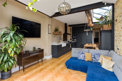 Click the photo for more details of Summer Road, East Molesey, KT8