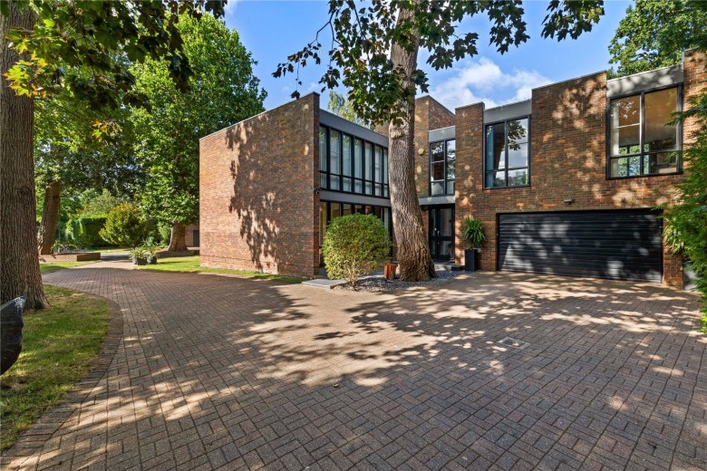 Click the photo for more details of Lakeside Drive, Esher, Surrey
