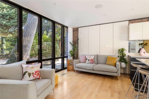 Click the photo for more details of Lakeside Drive, Esher, Surrey