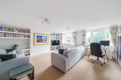 Click the photo for more details of Lynwood Road, Thames Ditton, KT7