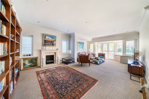 Click the photo for more details of Parkwood Avenue, Esher, KT10