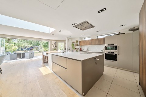 Click the photo for more details of Newlands Avenue, Thames Ditton, Surrey