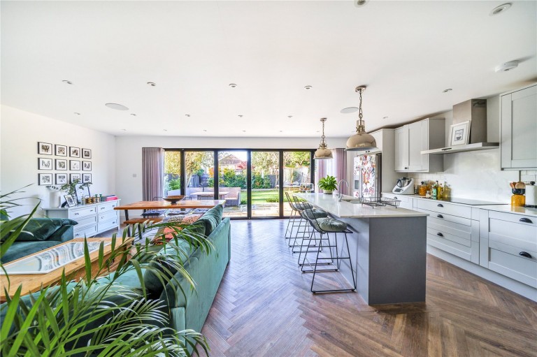 Images for Glenavon Close, Claygate, Esher, KT10