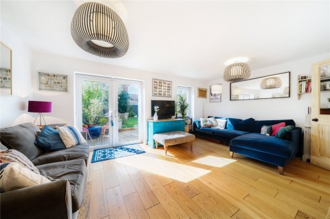 Click the photo for more details of Avern Road, West Molesey, KT8