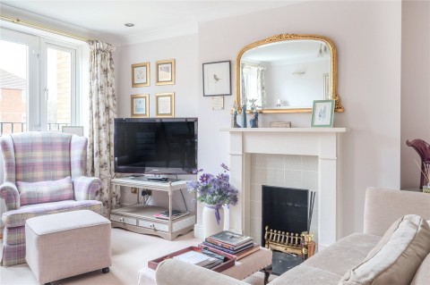 Click the photo for more details of Lynwood Road, Thames Ditton, KT7