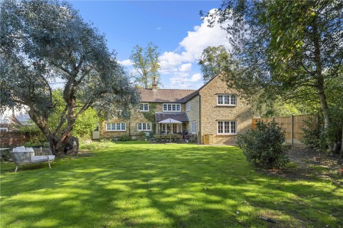 Click the photo for more details of Claremont Avenue, Esher, Surrey