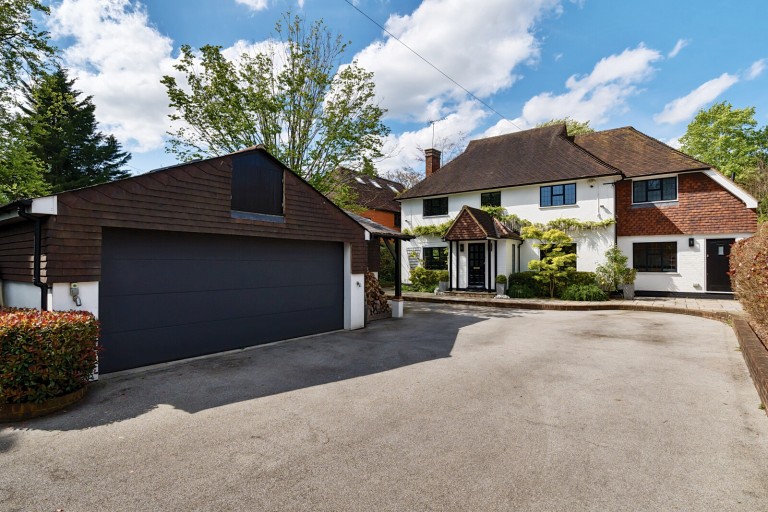 View Full Details for Lammas Lane, Esher, KT10