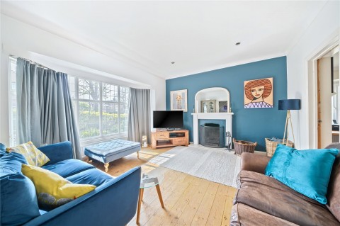 Click the photo for more details of Esher Road, East Molesey, Surrey