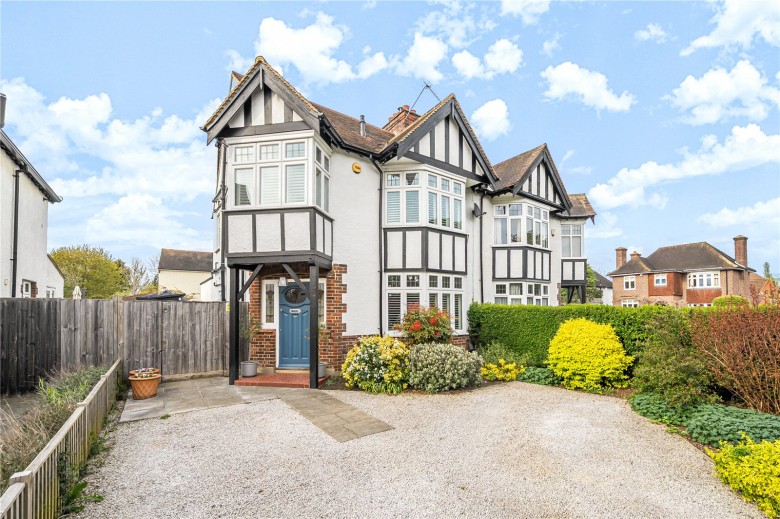 Click the photo for more details of Lime Tree Avenue, Esher, Surrey