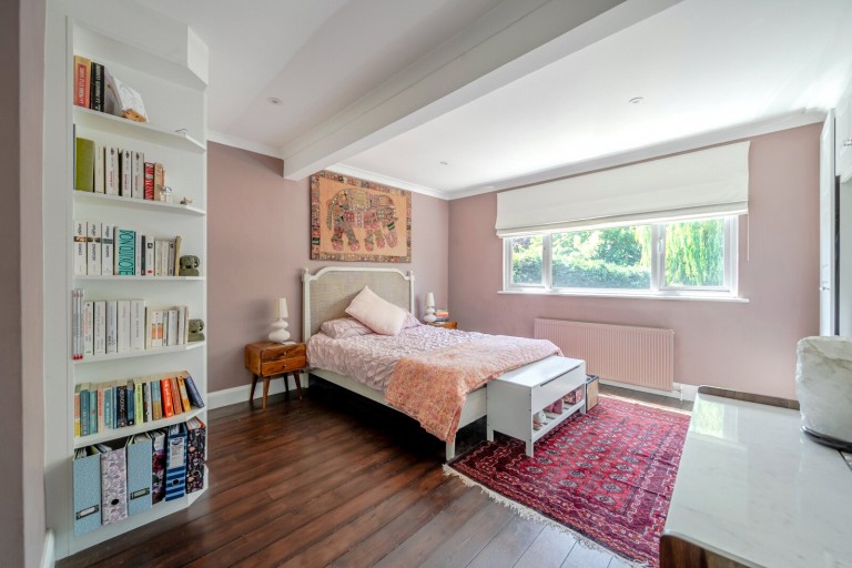 Images for Neville Close, Esher, Surrey