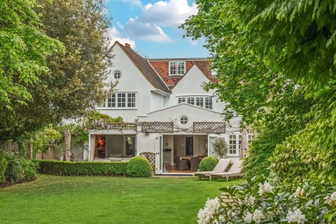 Click the photo for more details of Littleworth Avenue, Esher, KT10