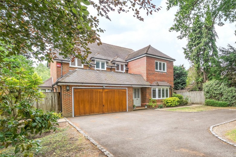 Click the photo for more details of Copsem Lane, Esher, KT10
