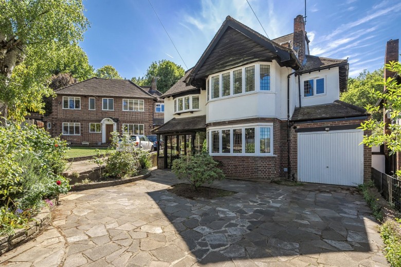 Click the photo for more details of Hinchley Close, Esher, KT10