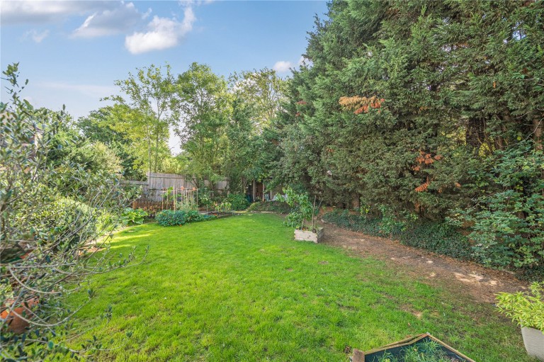 Images for Hill Rise, Esher, Surrey