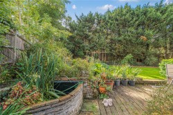 Images for Hill Rise, Esher, Surrey