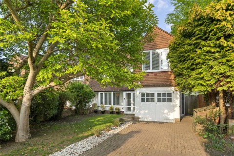 Click the photo for more details of Onslow Close, Thames Ditton