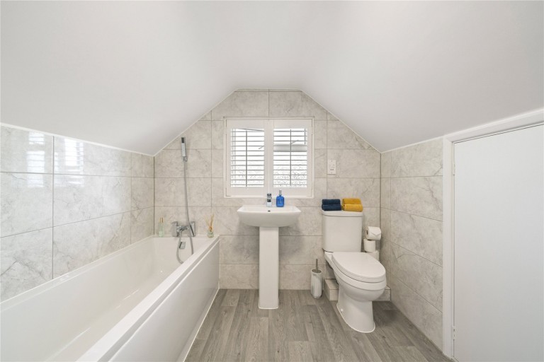 Images for Onslow Close, Thames Ditton