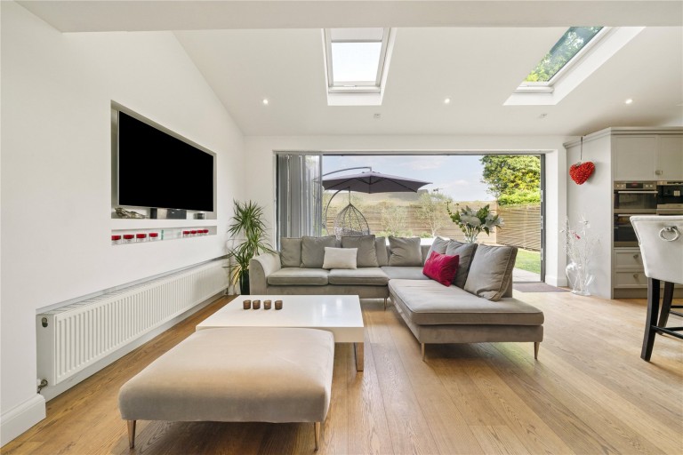 Images for Onslow Close, Thames Ditton