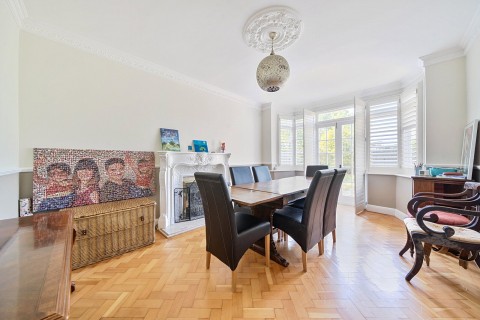 Click the photo for more details of Medina Avenue, Esher, KT10